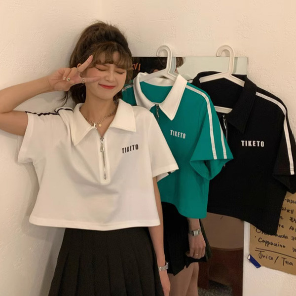 ALORA 袖子線條POLO領短T 