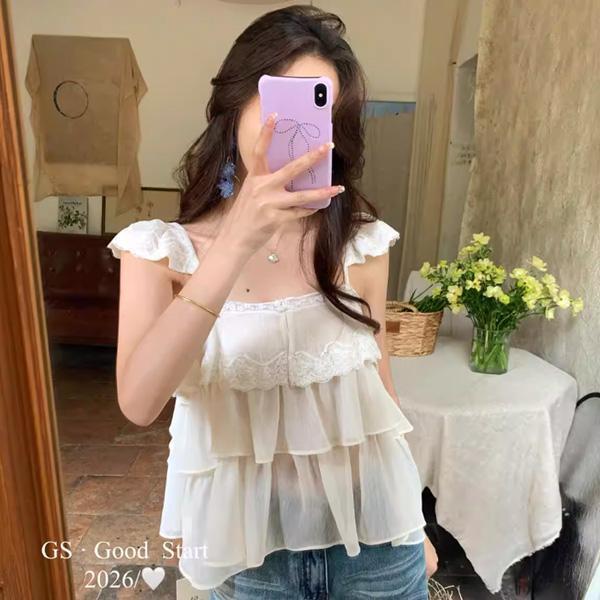 ALORA 浪漫蛋糕蕾絲飛袖上衣 