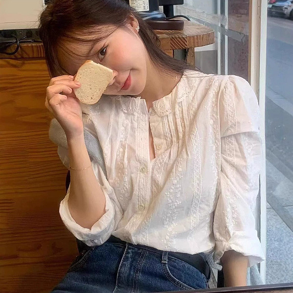 ALORA 約會系小翻領蕾絲襯衫 