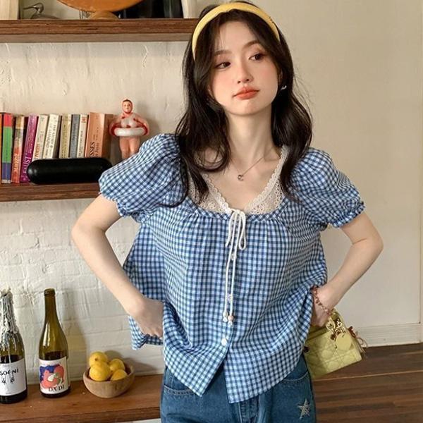 ALORA 藍色格子蕾絲假兩件上衣 