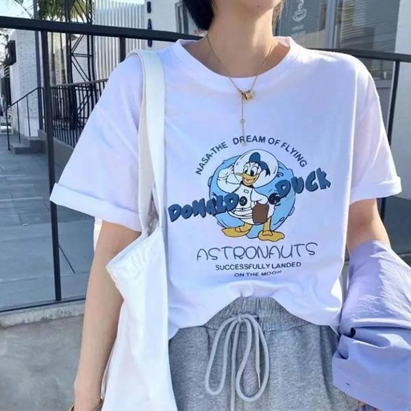 ALORA 太空人鴨子印花短T 