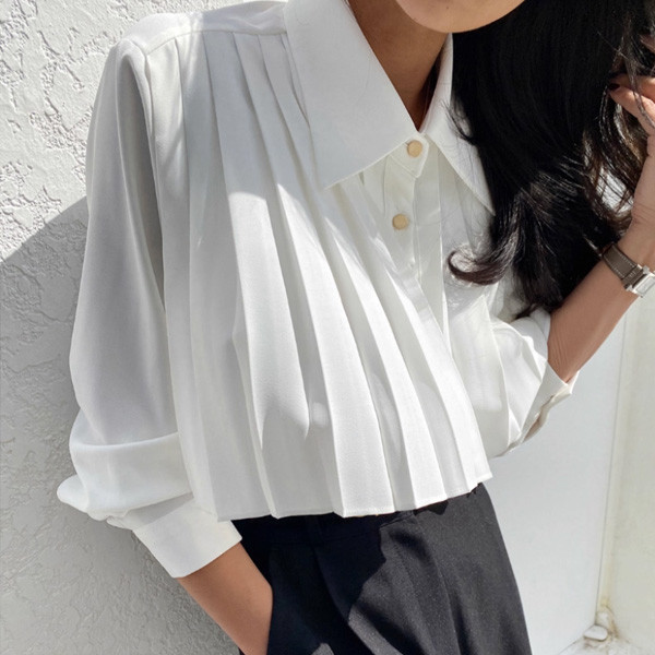 ALORA 胸前重工百褶襯衫 