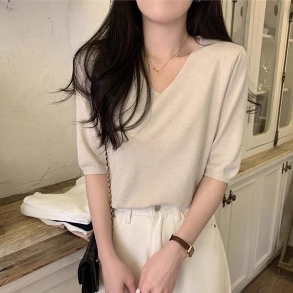 ALORA 基礎百搭V領針織上衣 