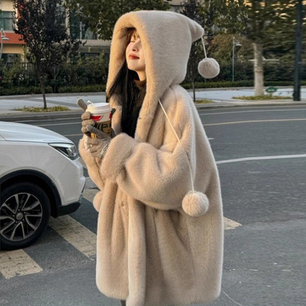 ALORA 女巫仿水貂毛皮衣一體外套 