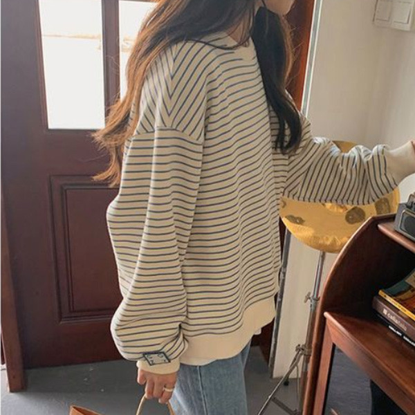 ALORA 藍色條紋圓領長T 