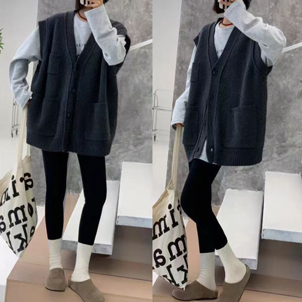 ALORA 立體線條大版針織馬甲背心 