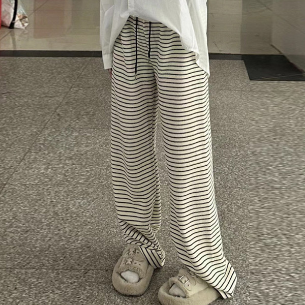 ALORA 質感橫條紋毛巾休閒褲 