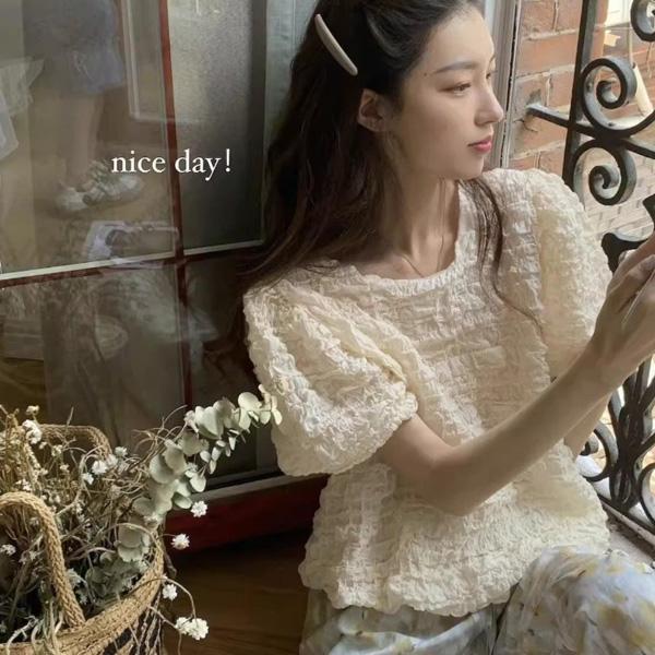 ALORA 奶甜泡芙皺皺上衣 