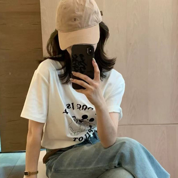 ALORA 卡通人物狗狗印花短T 
