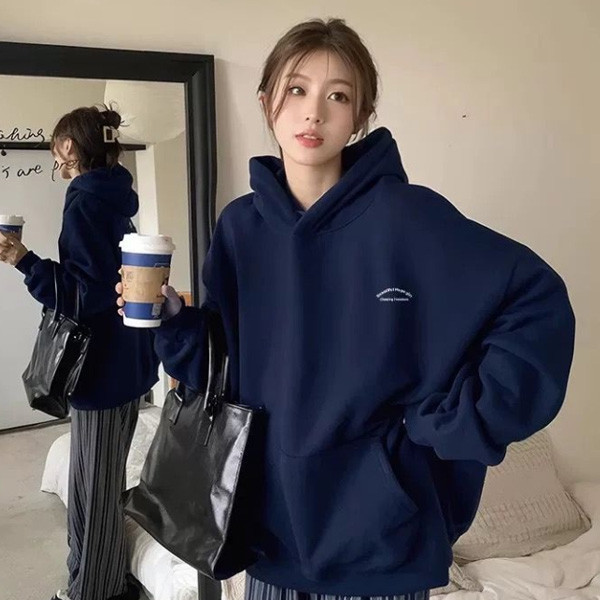 ALORA 弧形小英文字加絨連帽衛衣 