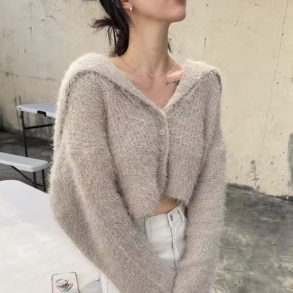 ALORA 水貂毛開釦短款針織外套 