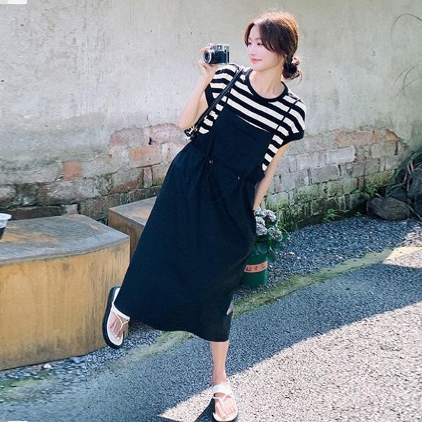 ALORA 橫條吊帶假兩件洋裝 