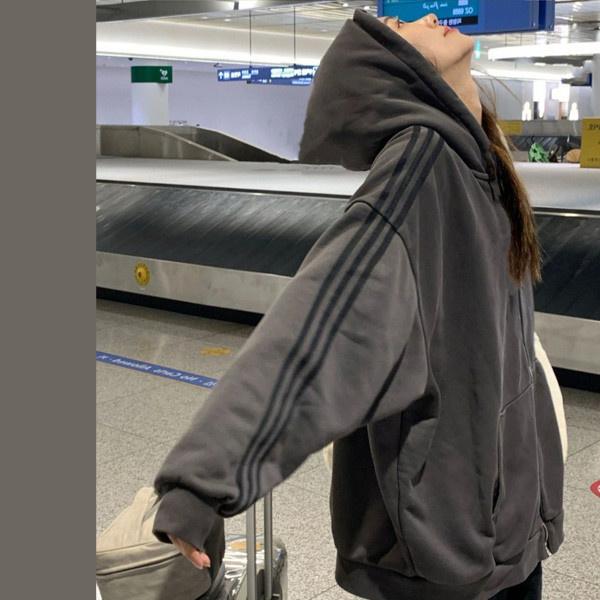 ALORA 袖子線條加絨連帽外套 