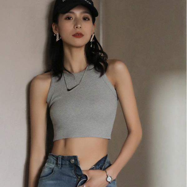 ALORA 修身內搭短款無袖背心 
