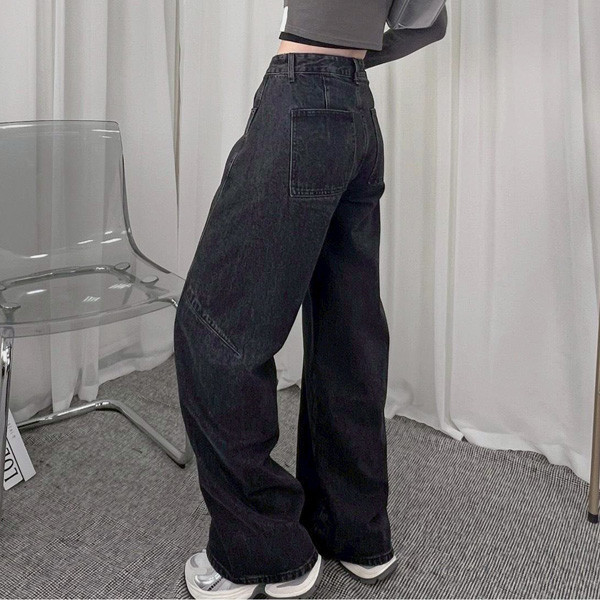 ALORA 完美版型復古彎刀牛仔褲 