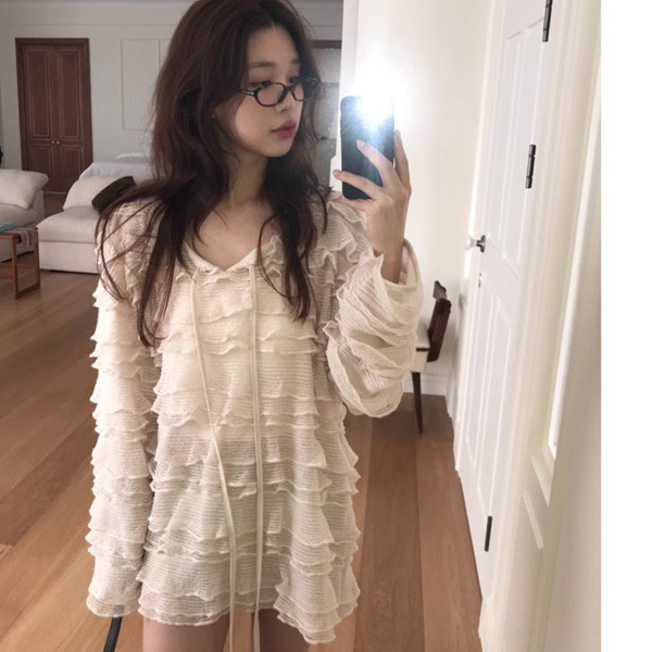 ALORA 甜美疊疊荷葉邊上衣 