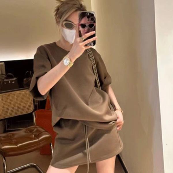 ALORA 純色休閒運動兩件式套裝 