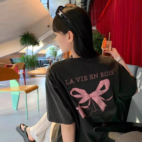 ALORA 洗舊大蝴蝶結印花短T 