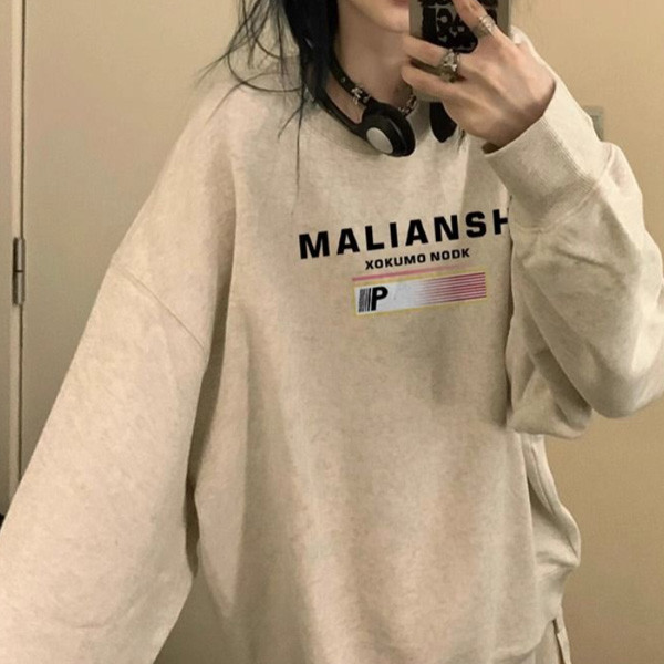 ALORA 英文字流線感加絨衛衣 