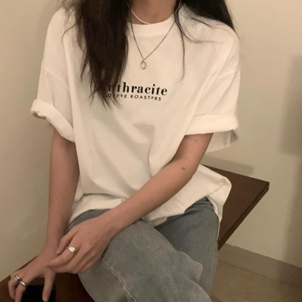 ALORA 學生系小英文字印花短T 