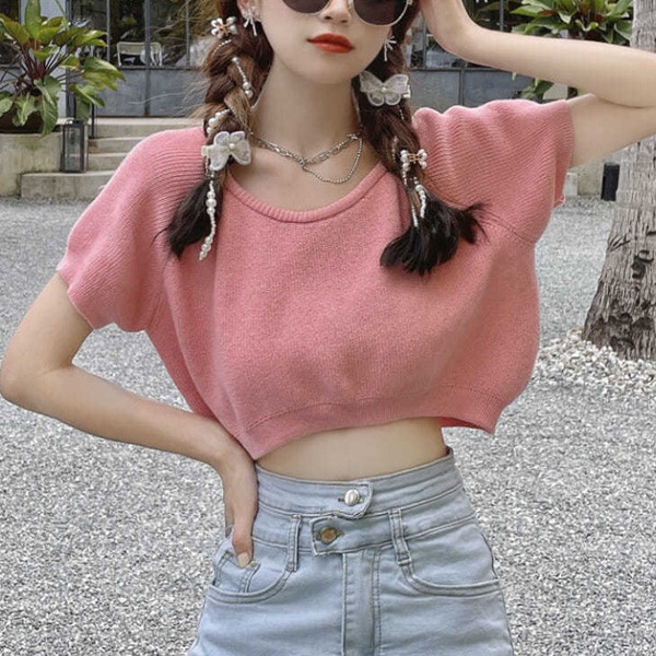 ALORA 夏季俏麗甜心短版針織上衣 