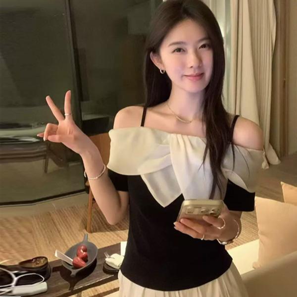 ALORA 雪紡翻領一字領上衣 