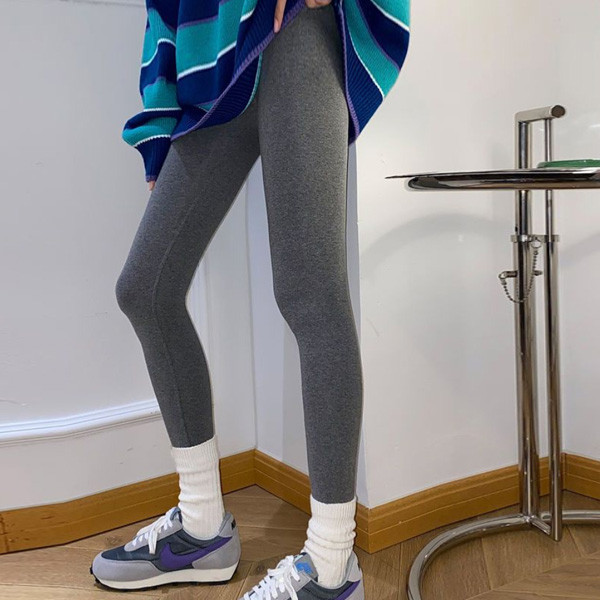 ALORA 秋冬百搭加絨內搭褲 