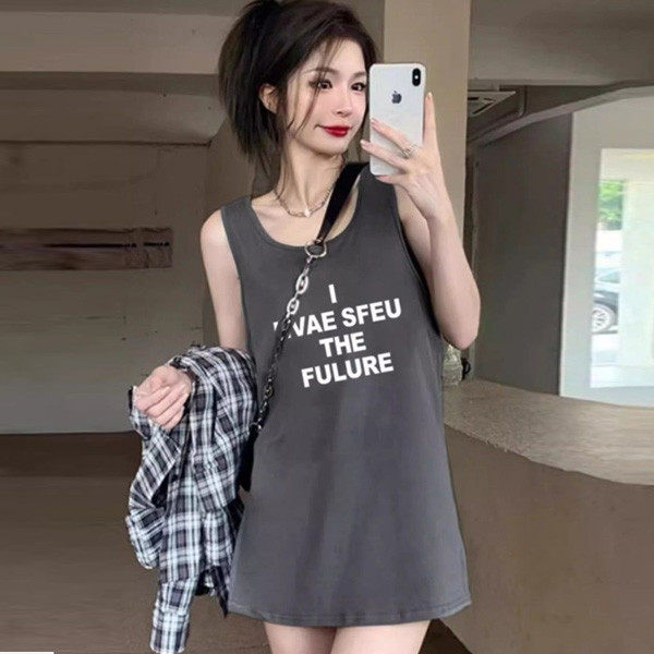 ALORA 個性女孩英文字印花背心洋 