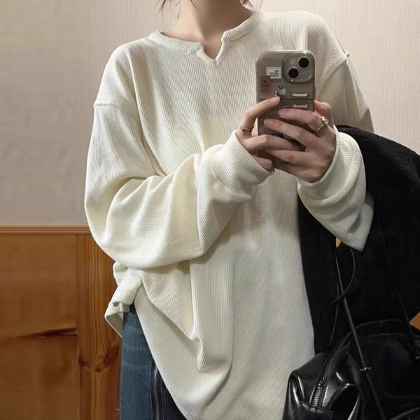 ALORA 人人買!小眾V領長T 