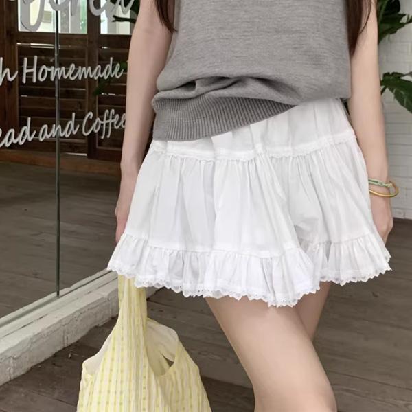 ALORA 甜美白色蕾絲蛋糕短裙 