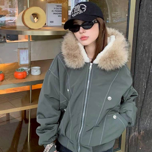 ALORA 立體毛領飛行外套 