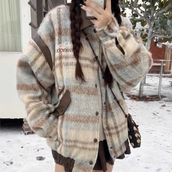 ALORA 棕色格紋翻領毛尼外套 