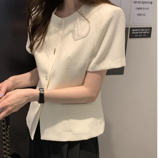 ALORA 粗花尼小香風外套 