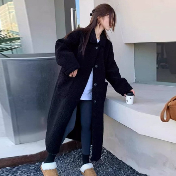 ALORA 顆粒羊羔毛長版外套 