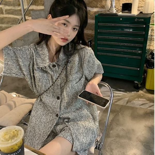 ALORA 雅痞條紋襯衫兩件式套裝 