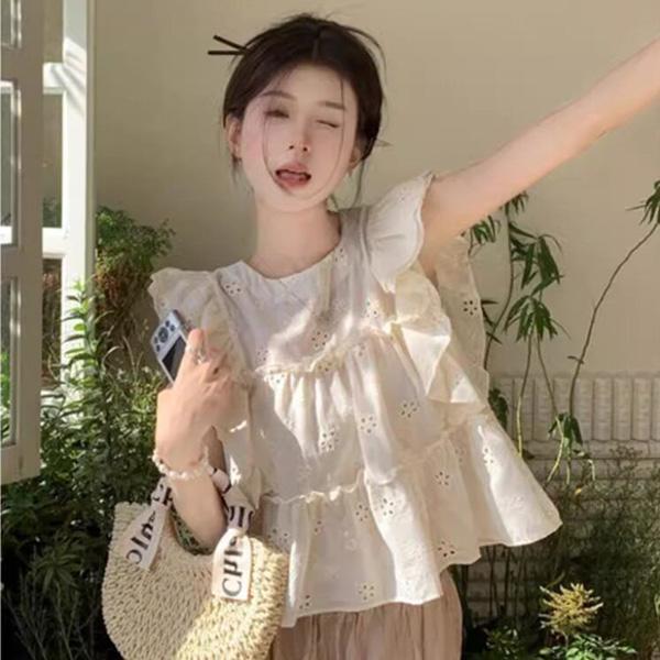 ALORA 溫柔~簍空蕾絲飛袖上衣 