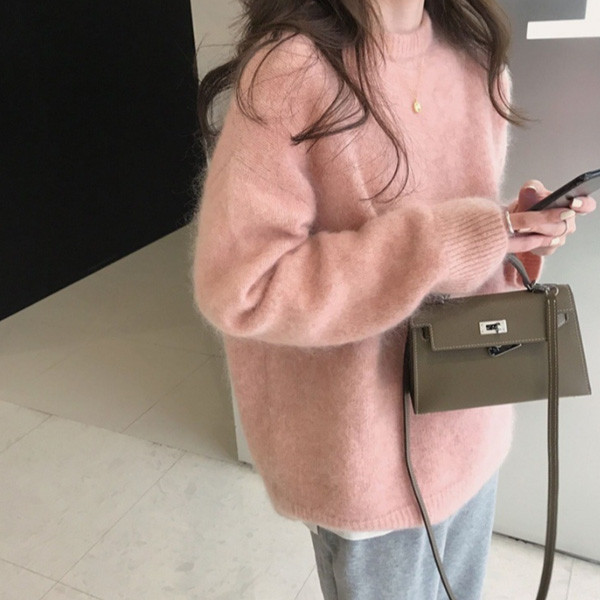 ALORA 優雅純色圓領針織毛衣 