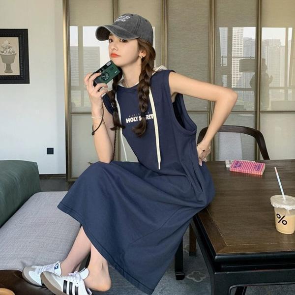 ALORA 英文字母拼色背心洋裝 