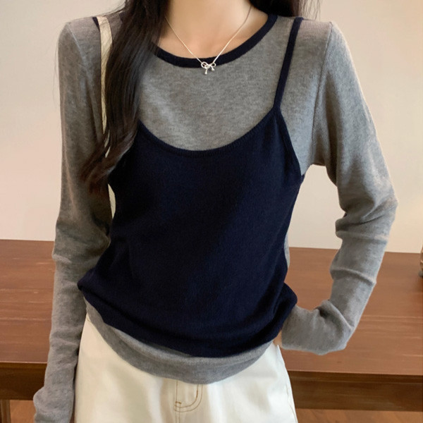 ALORA 設計感撞色假兩件長T 