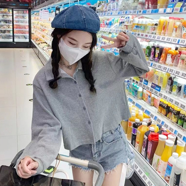 ALORA 簡單排釦翻領長T 