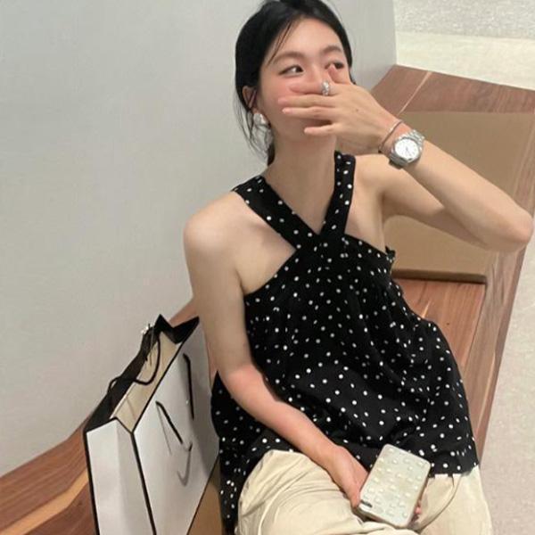 ALORA 繞頸滿版點點上衣 