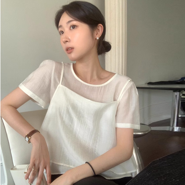 ALORA 肌理紋感兩件式套裝 