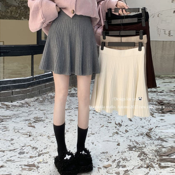 ALORA 經典百褶針織小短裙 