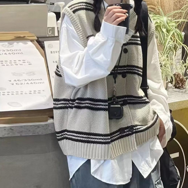 ALORA 雙排釦疊穿針織背心馬甲 