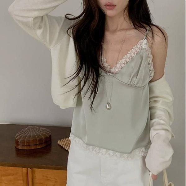 ALORA 甜美緞面蕾絲背心 