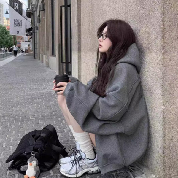 ALORA 鬆弛感深灰毛尼連帽外套 