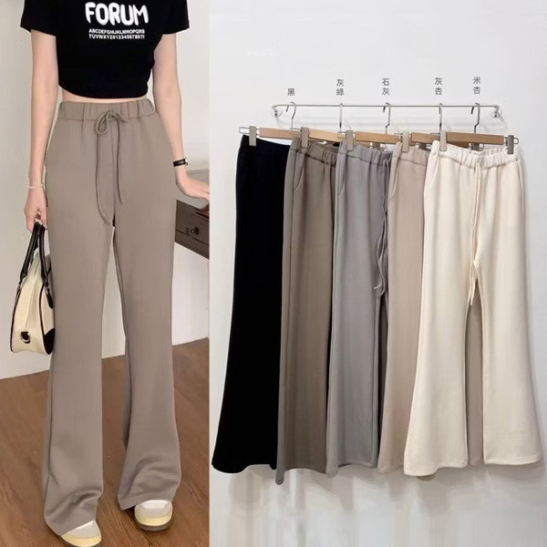 ALORA 舒服莫戴爾微喇叭褲 