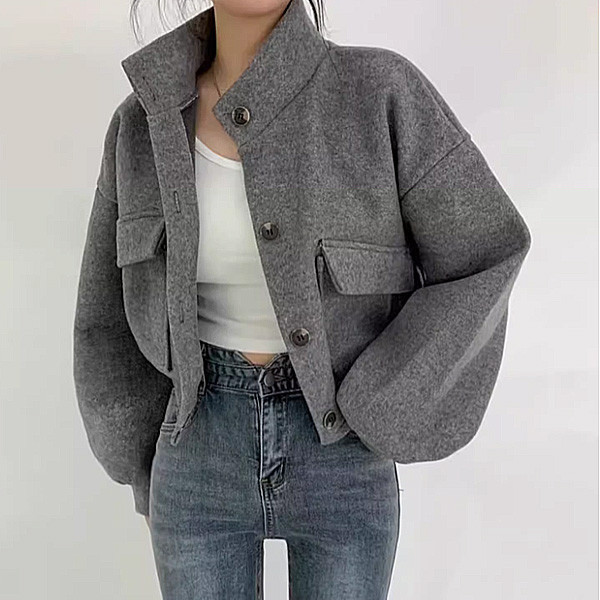 ALORA 復古立領短版毛尼外套 