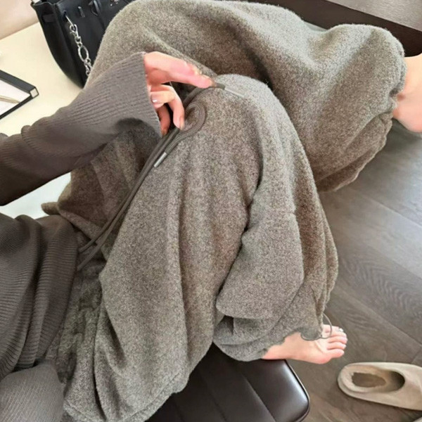 ALORA 冬季羊毛圈圈紗休閒褲 