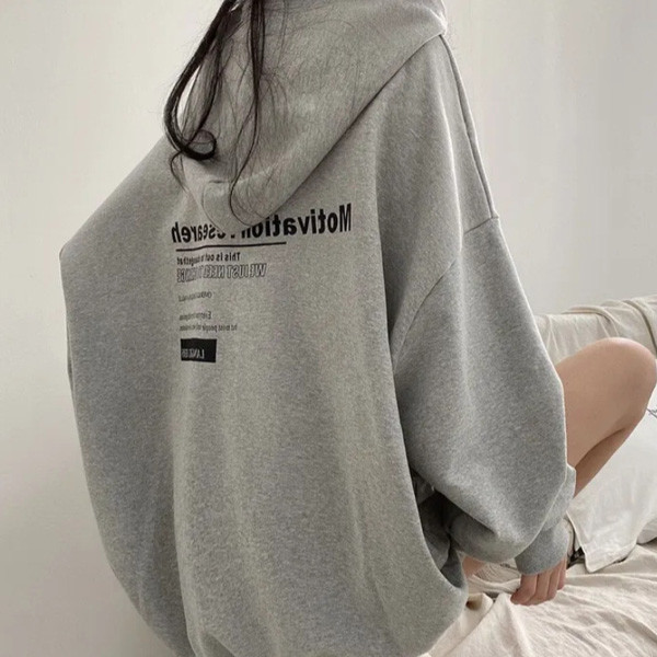 ALORA 背面英文字刷毛連帽大學T 